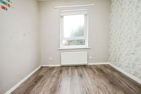 2 bedroom semi-detached house to rent - Photo 5