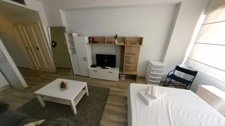 Piso de alquiler en Calle de Silva, Palacio - Foto 3