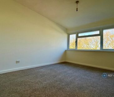 4 bedroom terraced house to rent - Photo 3