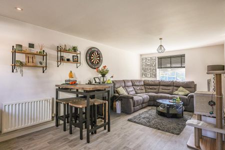 2 bedroom apartment to rent - Photo 2