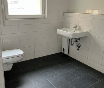 Etwas besonderes: 2-Zimmer-Wohnung im Penthouse Stil - Foto 3