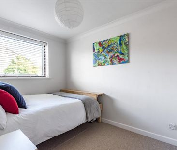 5 bedroom detached house to rent - Photo 3