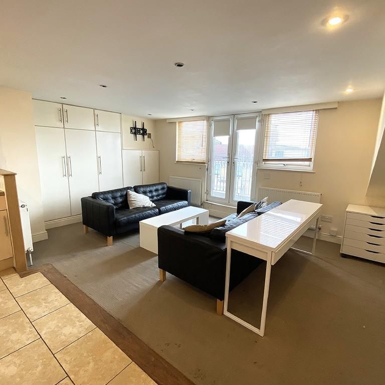 1 bedroom apartment to rent - Photo 1