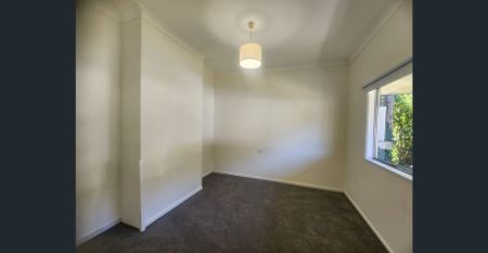 Charming Family Home in Lithgow - Photo 3