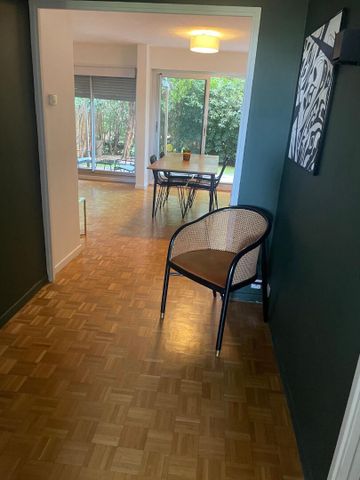 Location Appartement 3 pièces 71m² MARSEILLE 9ème - Photo 2