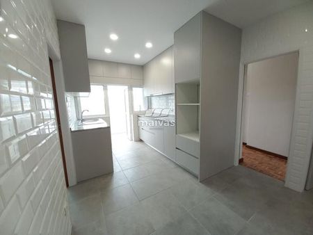 Apartamento T4 - Photo 2