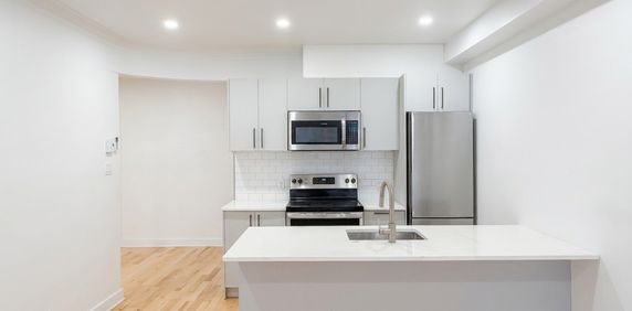 4½ à Louer — Côte-des-Neiges–Notre-Dame- - Photo 2