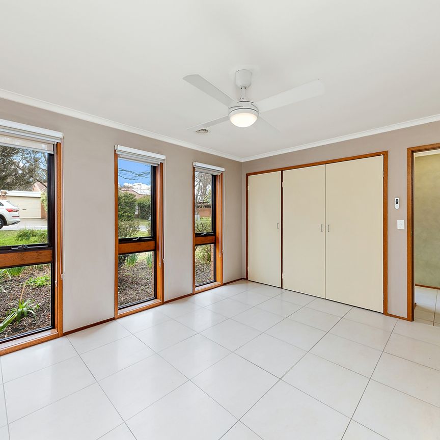 18 Le Souef Crescent, Florey ACT, Belconnen - Photo 1