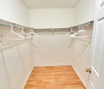 For Lease - 8189 Harvest Crescent, Niagara Falls, Ontario - Photo 2