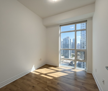 $2,199 / 2 br / 1 ba / 81 robinson st unit 809 - Photo 4