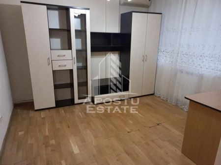 Apartament cu 3 camere Ultracentral - Photo 2
