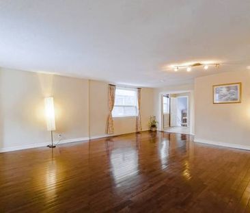 Available Jan 31- Huge Pet Friendly Apt w Yard/Laundry/Parking - Photo 1