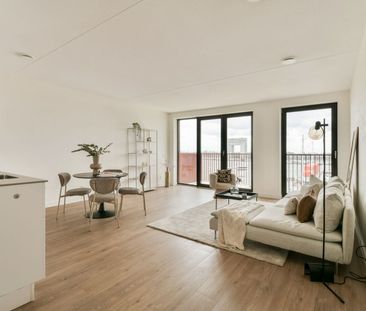 Appartement te huur: Hellingbaan 78 1033 DB Amsterdam - foto 2