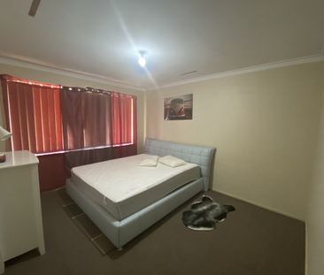 Peaceful 2 bedroom duplex in a great location ! - Photo 5