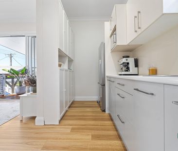 2 Hugh Street, Merewether NSW 2291 - House For Rent | Domain - Photo 3