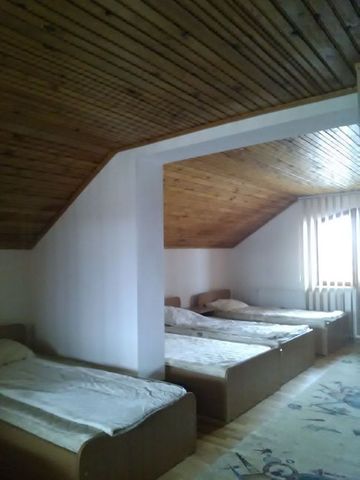 Casa 6 camere - cazare 14+10 persoane, Nord - Photo 4