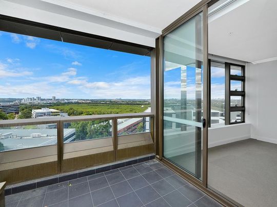 Stunning high level city view one-bedroom apartment for lease now! - Photo 1