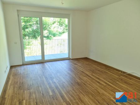 Schöne 2- Zimmerwohnung mit Balkon und Parkplatz! - Photo 2