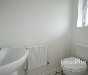 4 bedroom detached house to rent - Photo 6
