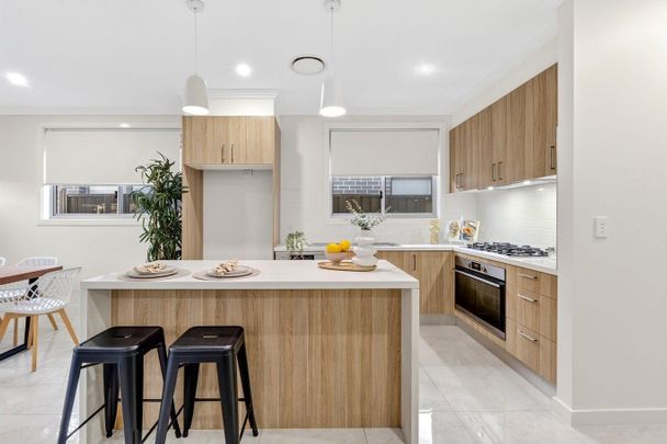 Gregory Hills - Photo 1