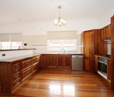 25 Macgregor Street, Malvern East VIC 3145 - Photo 2