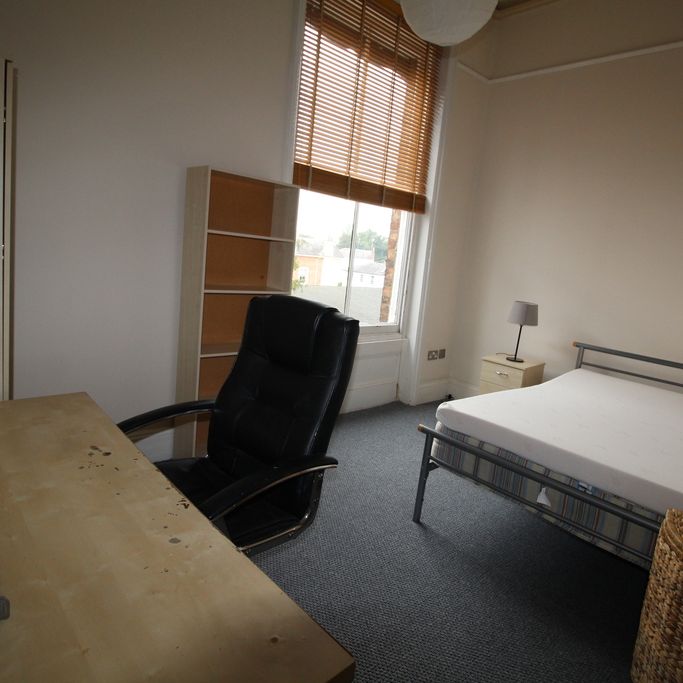 1 Bed Student Accommodation - Photo 1