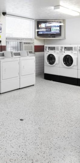 Royale Apartments - Photo 1