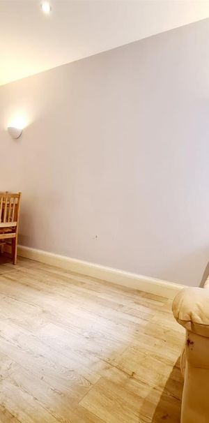 Station Lane, Hornchurch RM12, London - Photo 1