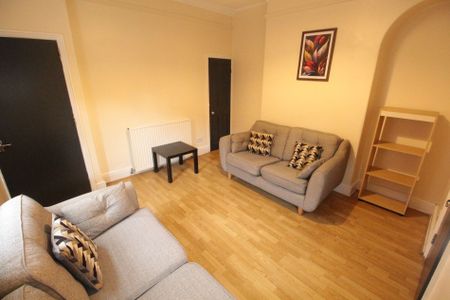 43 Newland Street West, Lincoln, Lincolnshire, LN1 1QQ - Photo 2