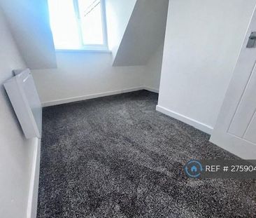 2 bedroom maisonette to rent - Photo 3