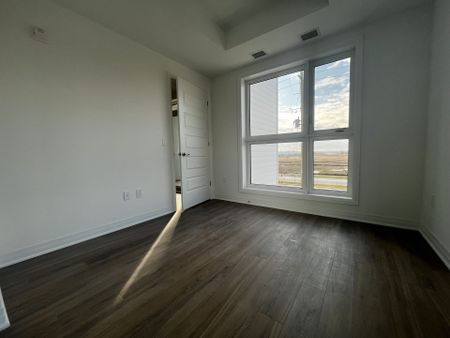 For Lease - 490 Gordon Krantz Avenue Unit# 222, Milton, Ontario - Photo 2