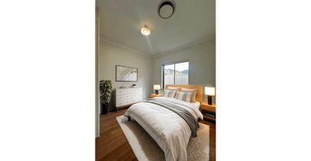 Spacious & Modern 5 Bedroom Home in Prime Location! - Photo 4