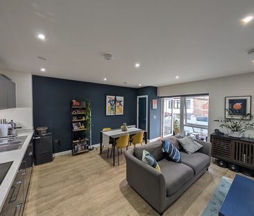 1 Bed Flat, Brunel House, E11 - Photo 1