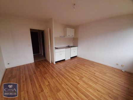 Location Appartement 1 pièce 25m² CHAMBERY 73000 - Photo 2