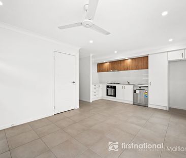 Perfect for Professional Couples, Singles or Downsizers! - Photo 4