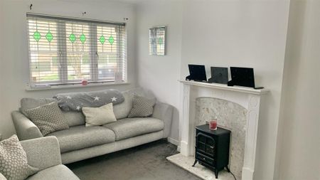 3 bedroom semi-detached house to rent - Photo 2