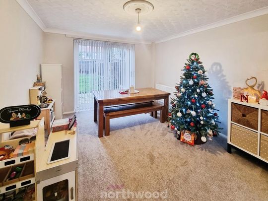 3 bedroom semi-detached house to rent - Photo 1