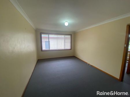 Cozy Two-Bedroom Unit in Farmborough Heights - Photo 5
