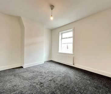 2 Bedroom House To Rent - Photo 1