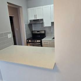 One Bedroom Suite in the West End - Photo 1