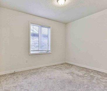 For Lease - 24 Applegate Drive, East Gwillimbury, Ontario - Photo 4