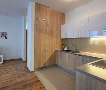 Centrum mesta s vlastným parkovaním: zariadený 2-izbový byt, Žilina... – Fotografia 6