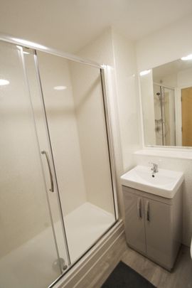 4 Bed Semi-Detached House, Stretford Road, M15 - Photo 1