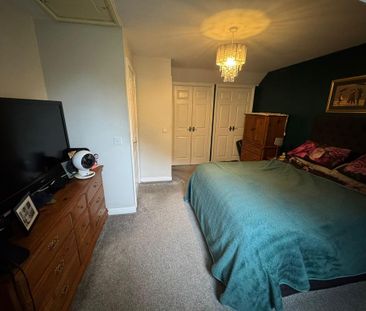 4 bedroom semi-detached house to rent - Photo 2