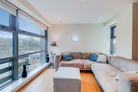 1 bedroom flat to rent - Photo 2