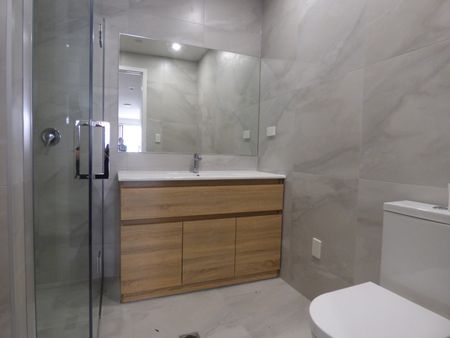 Great 1 Bedroom Apartment - Photo 2