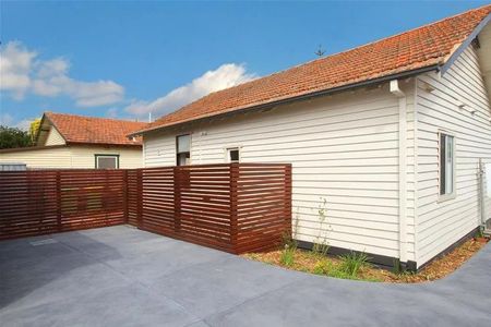 1/7 Lane Crescent, Reservoir VIC 3073 - Photo 3