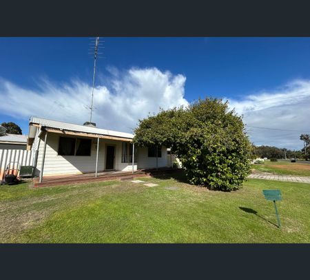 11A Ennis Street, Eaton, WA 6232 - Photo 4