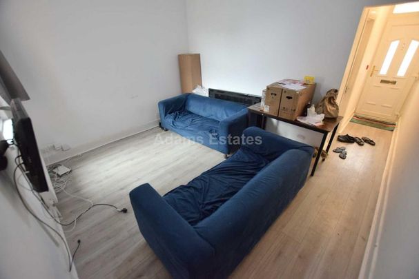 6 bedroom terraced house to rent - Photo 1