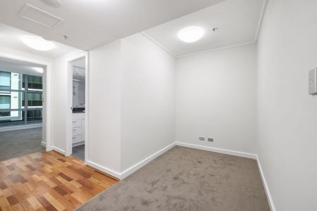 Cosy one bedroom plus study and car space - Photo 5